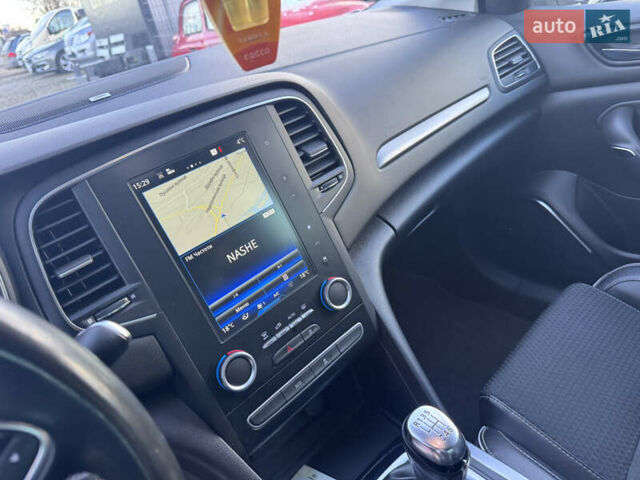 Білий Рено Меган, об'ємом двигуна 1.46 л та пробігом 211 тис. км за 13300 $, фото 29 на Automoto.ua