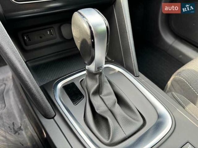 Белый Рено Меган, объемом двигателя 1.5 л и пробегом 210 тыс. км за 12000 $, фото 18 на Automoto.ua