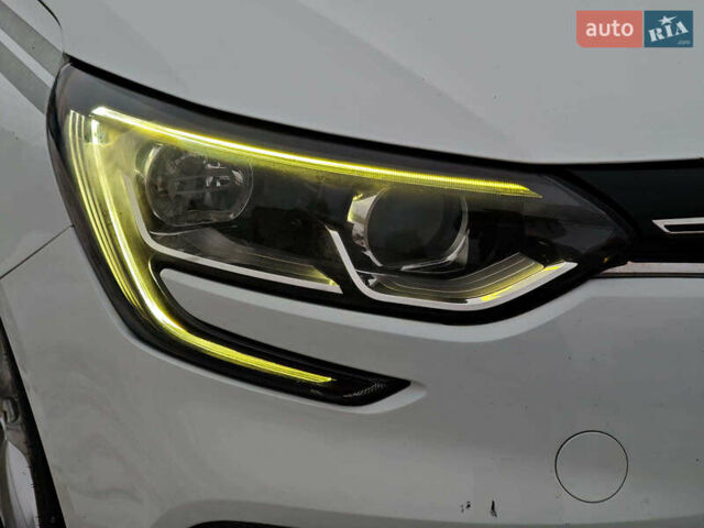 Білий Рено Меган, об'ємом двигуна 1.5 л та пробігом 236 тис. км за 12590 $, фото 3 на Automoto.ua