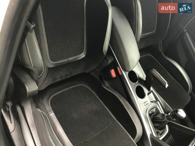 Білий Рено Меган, об'ємом двигуна 1.5 л та пробігом 150 тис. км за 14290 $, фото 124 на Automoto.ua