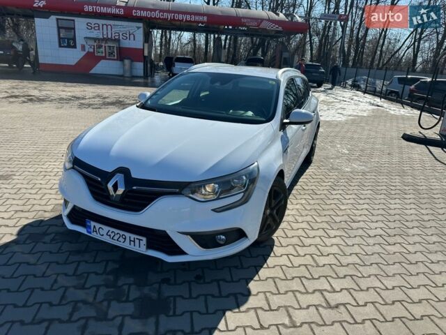 Белый Рено Меган, объемом двигателя 1.46 л и пробегом 290 тыс. км за 12500 $, фото 4 на Automoto.ua