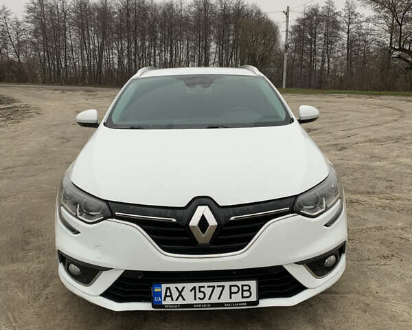 Білий Рено Меган, об'ємом двигуна 1.46 л та пробігом 289 тис. км за 10500 $, фото 4 на Automoto.ua
