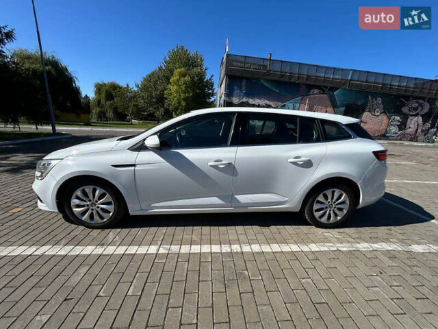 Белый Рено Меган, объемом двигателя 1.46 л и пробегом 217 тыс. км за 11750 $, фото 7 на Automoto.ua