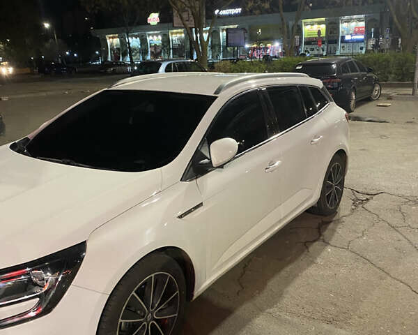 Білий Рено Меган, об'ємом двигуна 1.46 л та пробігом 270 тис. км за 13200 $, фото 3 на Automoto.ua