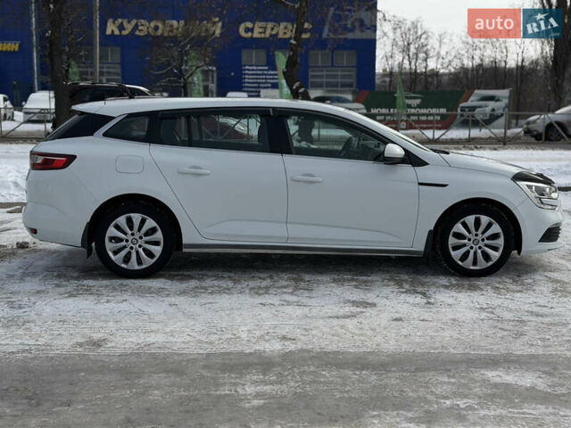 Белый Рено Меган, объемом двигателя 1.5 л и пробегом 185 тыс. км за 11499 $, фото 5 на Automoto.ua