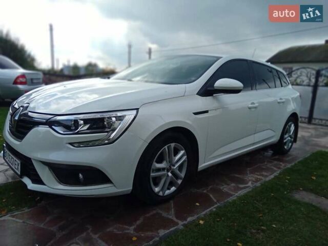 Белый Рено Меган, объемом двигателя 1.46 л и пробегом 251 тыс. км за 12400 $, фото 8 на Automoto.ua