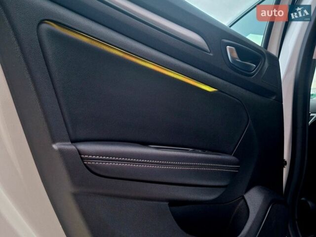 Белый Рено Меган, объемом двигателя 1.46 л и пробегом 194 тыс. км за 13999 $, фото 25 на Automoto.ua