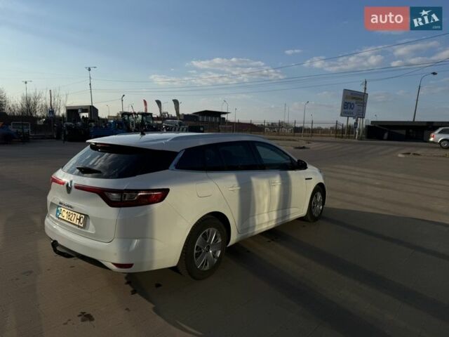 Белый Рено Меган, объемом двигателя 1.46 л и пробегом 266 тыс. км за 13300 $, фото 10 на Automoto.ua