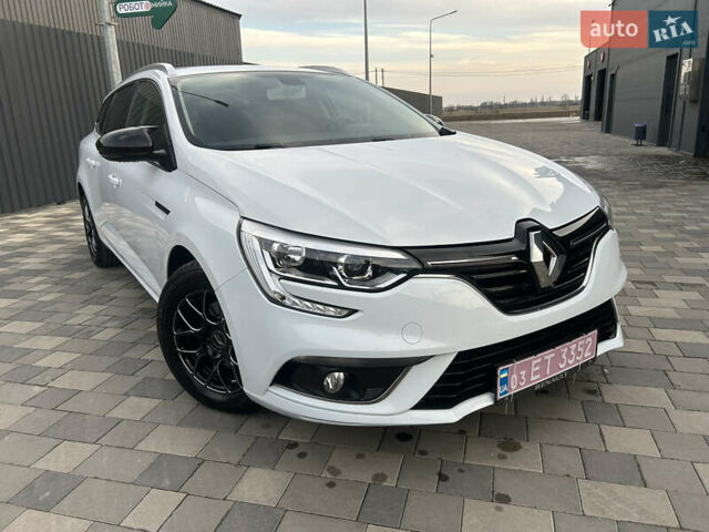 Белый Рено Меган, объемом двигателя 1.5 л и пробегом 209 тыс. км за 12399 $, фото 148 на Automoto.ua