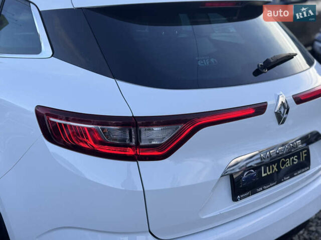 Білий Рено Меган, об'ємом двигуна 1.46 л та пробігом 211 тис. км за 13300 $, фото 9 на Automoto.ua
