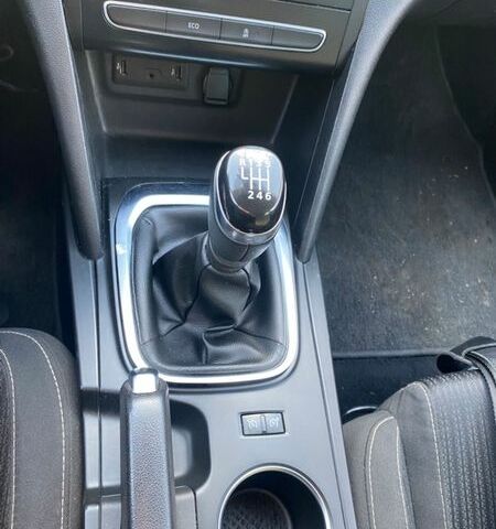 Білий Рено Меган, об'ємом двигуна 1.5 л та пробігом 297 тис. км за 9999 $, фото 21 на Automoto.ua