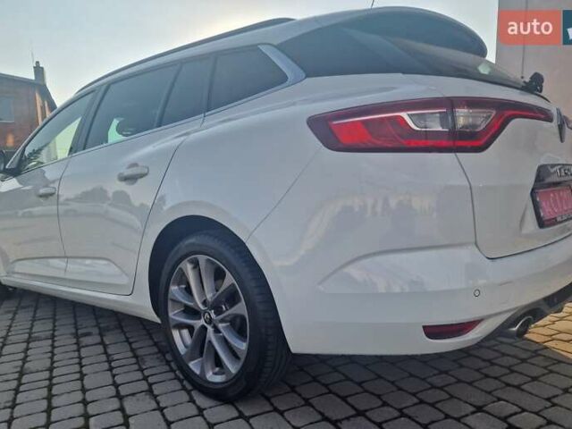 Белый Рено Меган, объемом двигателя 1.5 л и пробегом 218 тыс. км за 14900 $, фото 2 на Automoto.ua