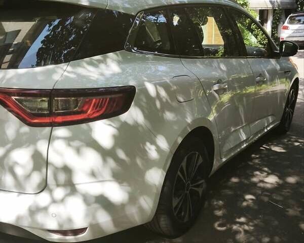 Білий Рено Меган, об'ємом двигуна 1.46 л та пробігом 200 тис. км за 11500 $, фото 3 на Automoto.ua