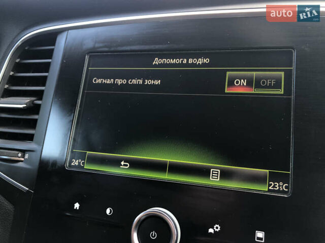 Белый Рено Меган, объемом двигателя 1.5 л и пробегом 150 тыс. км за 14300 $, фото 109 на Automoto.ua