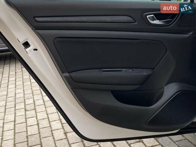 Білий Рено Меган, об'ємом двигуна 1.46 л та пробігом 259 тис. км за 11900 $, фото 21 на Automoto.ua