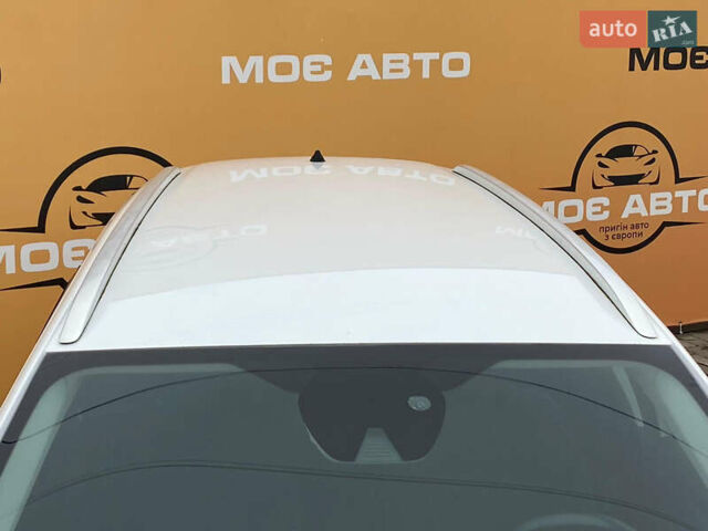 Білий Рено Меган, об'ємом двигуна 1.46 л та пробігом 259 тис. км за 12200 $, фото 22 на Automoto.ua