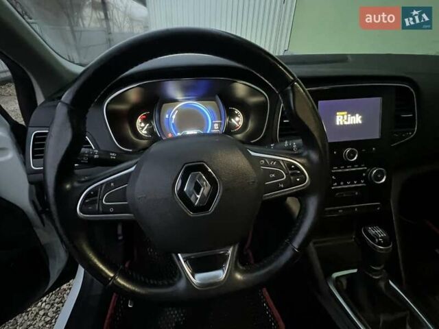 Белый Рено Меган, объемом двигателя 1.46 л и пробегом 231 тыс. км за 11100 $, фото 16 на Automoto.ua