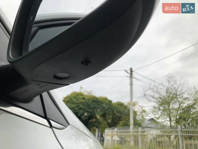 Белый Рено Меган, объемом двигателя 1.5 л и пробегом 150 тыс. км за 14290 $, фото 108 на Automoto.ua