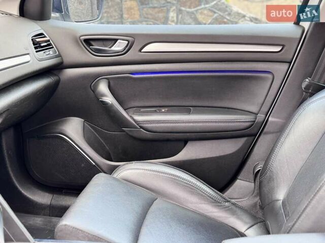 Белый Рено Меган, объемом двигателя 1.46 л и пробегом 228 тыс. км за 13700 $, фото 11 на Automoto.ua