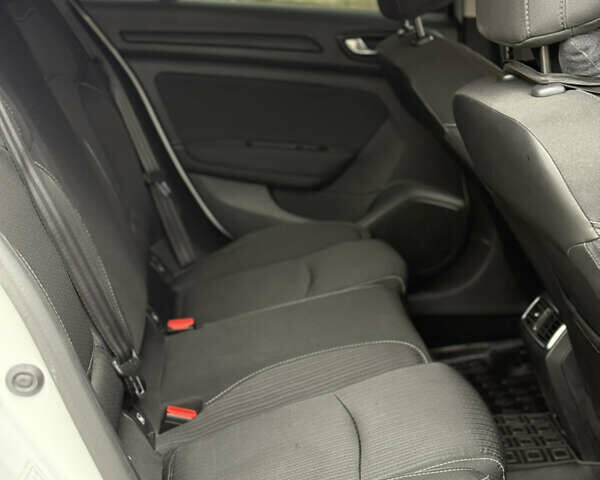 Білий Рено Меган, об'ємом двигуна 1.5 л та пробігом 125 тис. км за 14200 $, фото 21 на Automoto.ua