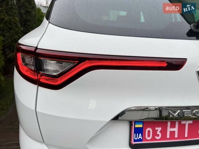 Белый Рено Меган, объемом двигателя 1.5 л и пробегом 208 тыс. км за 14300 $, фото 8 на Automoto.ua