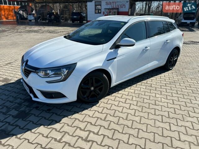 Белый Рено Меган, объемом двигателя 1.46 л и пробегом 290 тыс. км за 12500 $, фото 5 на Automoto.ua