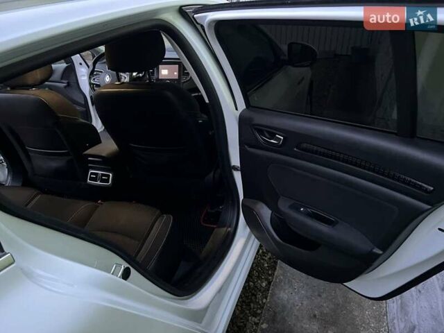 Белый Рено Меган, объемом двигателя 1.46 л и пробегом 231 тыс. км за 11100 $, фото 19 на Automoto.ua