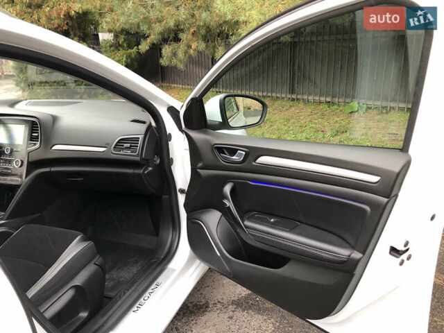 Белый Рено Меган, объемом двигателя 1.5 л и пробегом 150 тыс. км за 14290 $, фото 101 на Automoto.ua