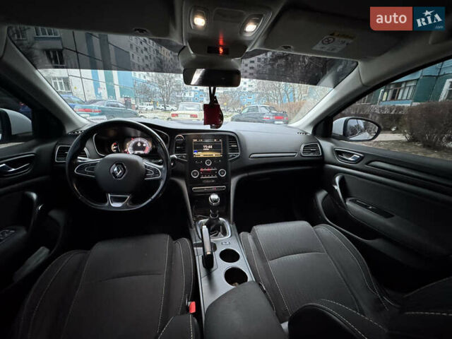 Білий Рено Меган, об'ємом двигуна 1.5 л та пробігом 170 тис. км за 10700 $, фото 10 на Automoto.ua