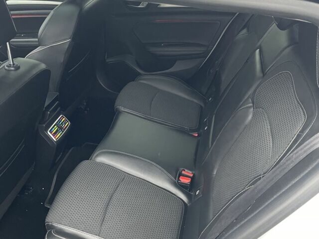 Белый Рено Меган, объемом двигателя 1.5 л и пробегом 200 тыс. км за 11500 $, фото 6 на Automoto.ua