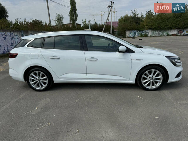 Белый Рено Меган, объемом двигателя 1.46 л и пробегом 268 тыс. км за 11900 $, фото 9 на Automoto.ua