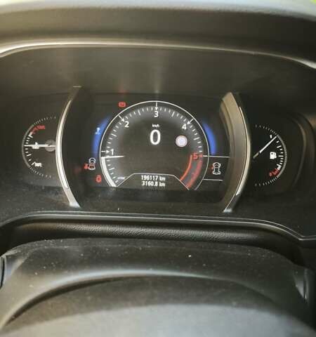 Білий Рено Меган, об'ємом двигуна 1.46 л та пробігом 200 тис. км за 11500 $, фото 5 на Automoto.ua