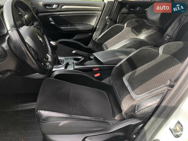 Білий Рено Меган, об'ємом двигуна 1.5 л та пробігом 150 тис. км за 13990 $, фото 150 на Automoto.ua