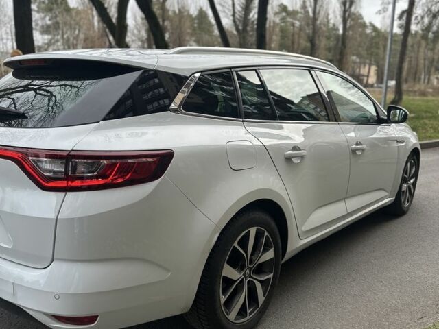 Белый Рено Меган, объемом двигателя 1.6 л и пробегом 195 тыс. км за 11800 $, фото 9 на Automoto.ua