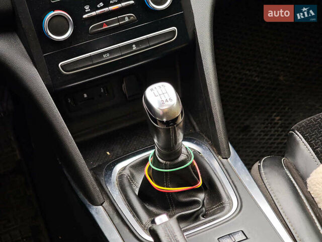 Білий Рено Меган, об'ємом двигуна 1.5 л та пробігом 236 тис. км за 12590 $, фото 19 на Automoto.ua