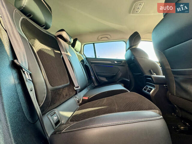 Білий Рено Меган, об'ємом двигуна 1.46 л та пробігом 185 тис. км за 15600 $, фото 31 на Automoto.ua