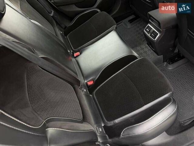 Белый Рено Меган, объемом двигателя 1.46 л и пробегом 195 тыс. км за 12900 $, фото 24 на Automoto.ua