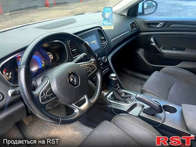 Білий Рено Меган, об'ємом двигуна 1.5 л та пробігом 167 тис. км за 12500 $, фото 4 на Automoto.ua