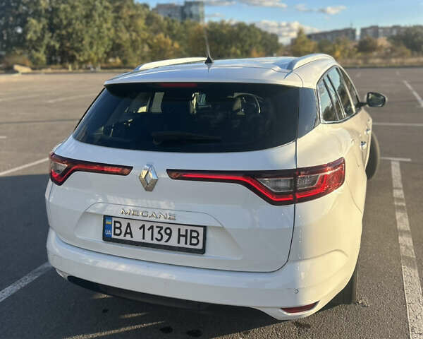 Білий Рено Меган, об'ємом двигуна 1.46 л та пробігом 228 тис. км за 10200 $, фото 4 на Automoto.ua