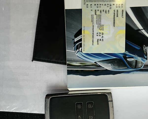 Белый Рено Меган, объемом двигателя 1.5 л и пробегом 213 тыс. км за 9999 $, фото 26 на Automoto.ua