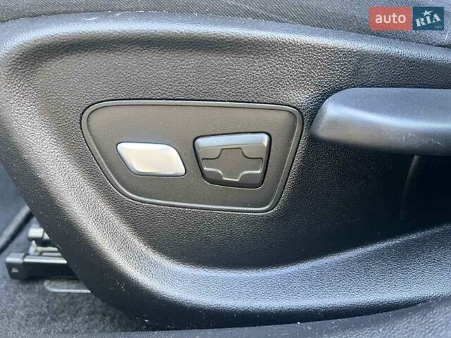 Білий Рено Меган, об'ємом двигуна 1.5 л та пробігом 208 тис. км за 13999 $, фото 38 на Automoto.ua