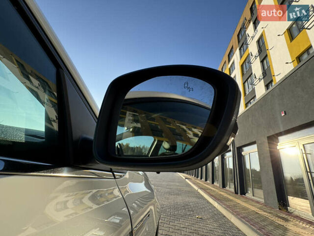 Білий Рено Меган, об'ємом двигуна 1.46 л та пробігом 185 тис. км за 15600 $, фото 17 на Automoto.ua