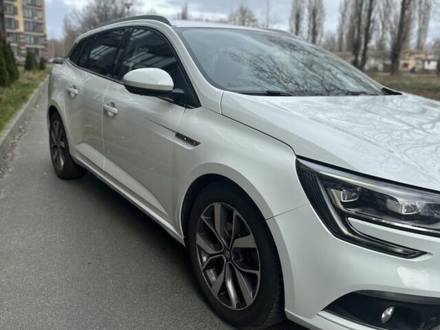 Белый Рено Меган, объемом двигателя 1.6 л и пробегом 195 тыс. км за 11800 $, фото 4 на Automoto.ua