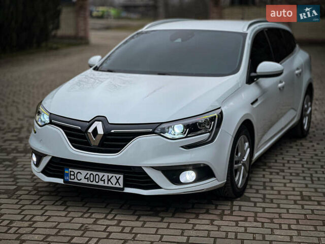 Белый Рено Меган, объемом двигателя 1.46 л и пробегом 195 тыс. км за 11999 $, фото 1 на Automoto.ua