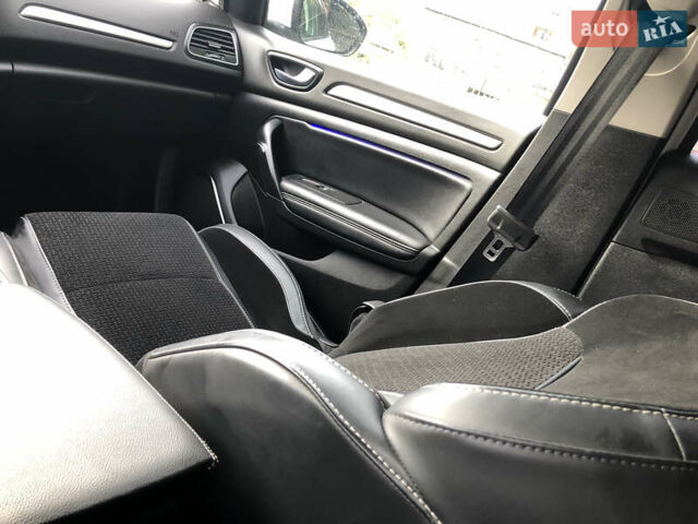 Белый Рено Меган, объемом двигателя 1.5 л и пробегом 150 тыс. км за 14290 $, фото 89 на Automoto.ua