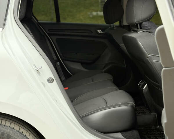 Білий Рено Меган, об'ємом двигуна 1.5 л та пробігом 125 тис. км за 14200 $, фото 23 на Automoto.ua