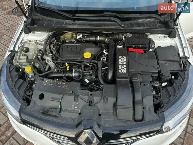 Білий Рено Меган, об'ємом двигуна 1.6 л та пробігом 220 тис. км за 11800 $, фото 14 на Automoto.ua