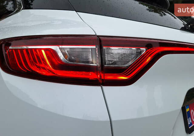 Белый Рено Меган, объемом двигателя 1.5 л и пробегом 150 тыс. км за 14300 $, фото 35 на Automoto.ua