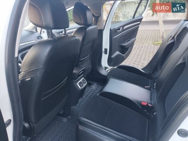 Білий Рено Меган, об'ємом двигуна 1.46 л та пробігом 190 тис. км за 11019 $, фото 5 на Automoto.ua