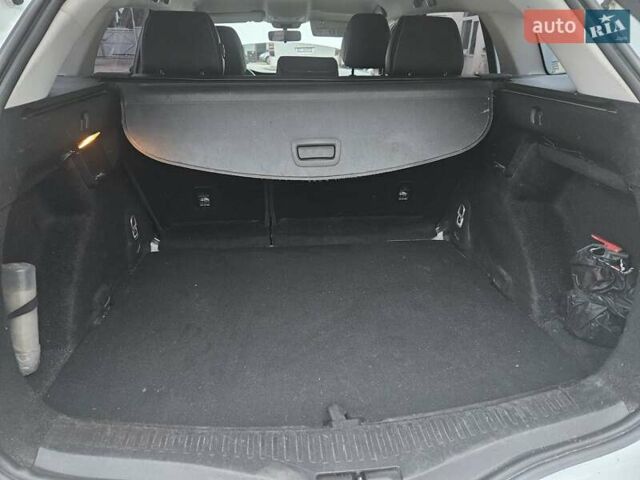 Белый Рено Меган, объемом двигателя 1.5 л и пробегом 175 тыс. км за 10300 $, фото 15 на Automoto.ua